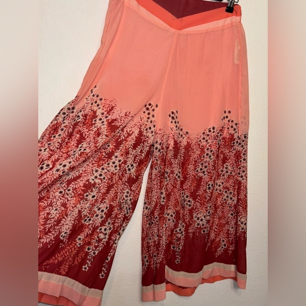 Free People Whimsigoth Feminine Floral Romantic Wide Leg Silky Pants size SM - Picture 6 of 9